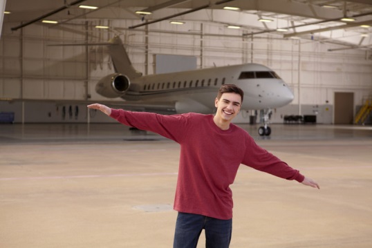 High school student inspires STEM on the Fly, a new classroom lesson that puts students at the controls of an airplane as they cruise through important math and science concepts.